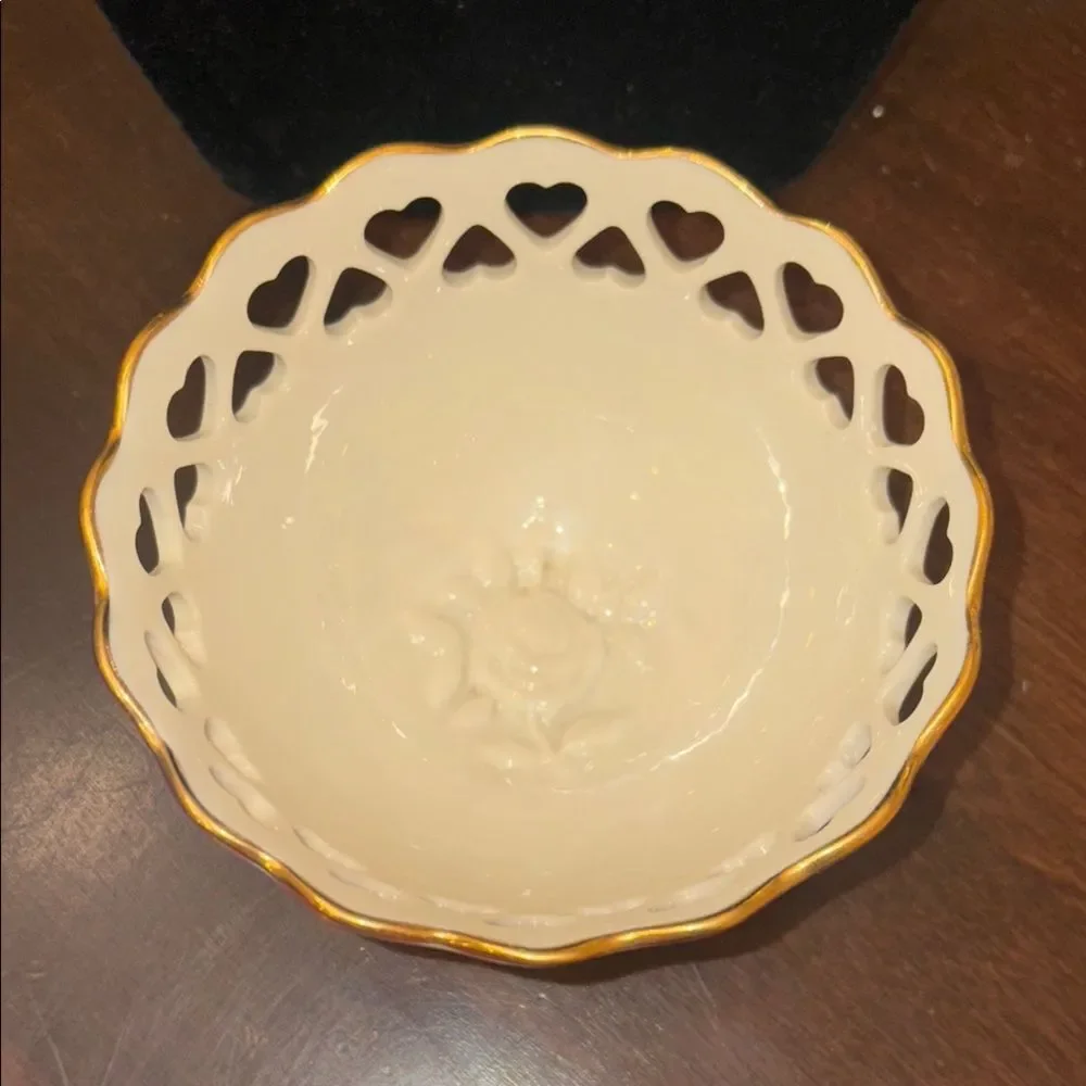 Lenox Cream and Gold Heart Cutout Bowl